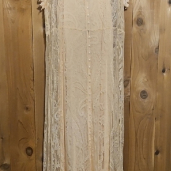 Torrid Cream Lace Maxi Dress - Picture 7 of 8
